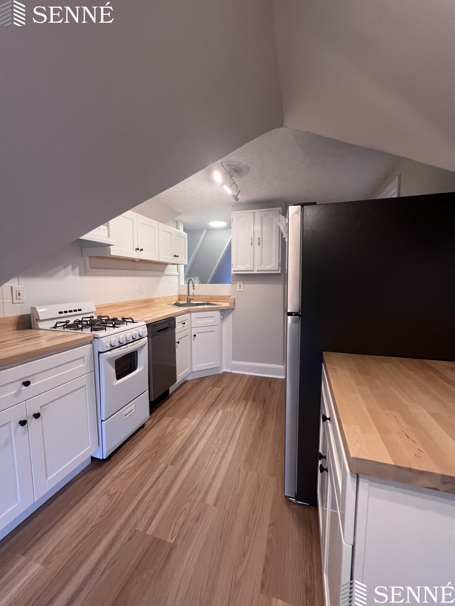 2 bed, 2 bath apartment for rent at 72 College Ave Unit 4, Davis Square — photo 2 of 20