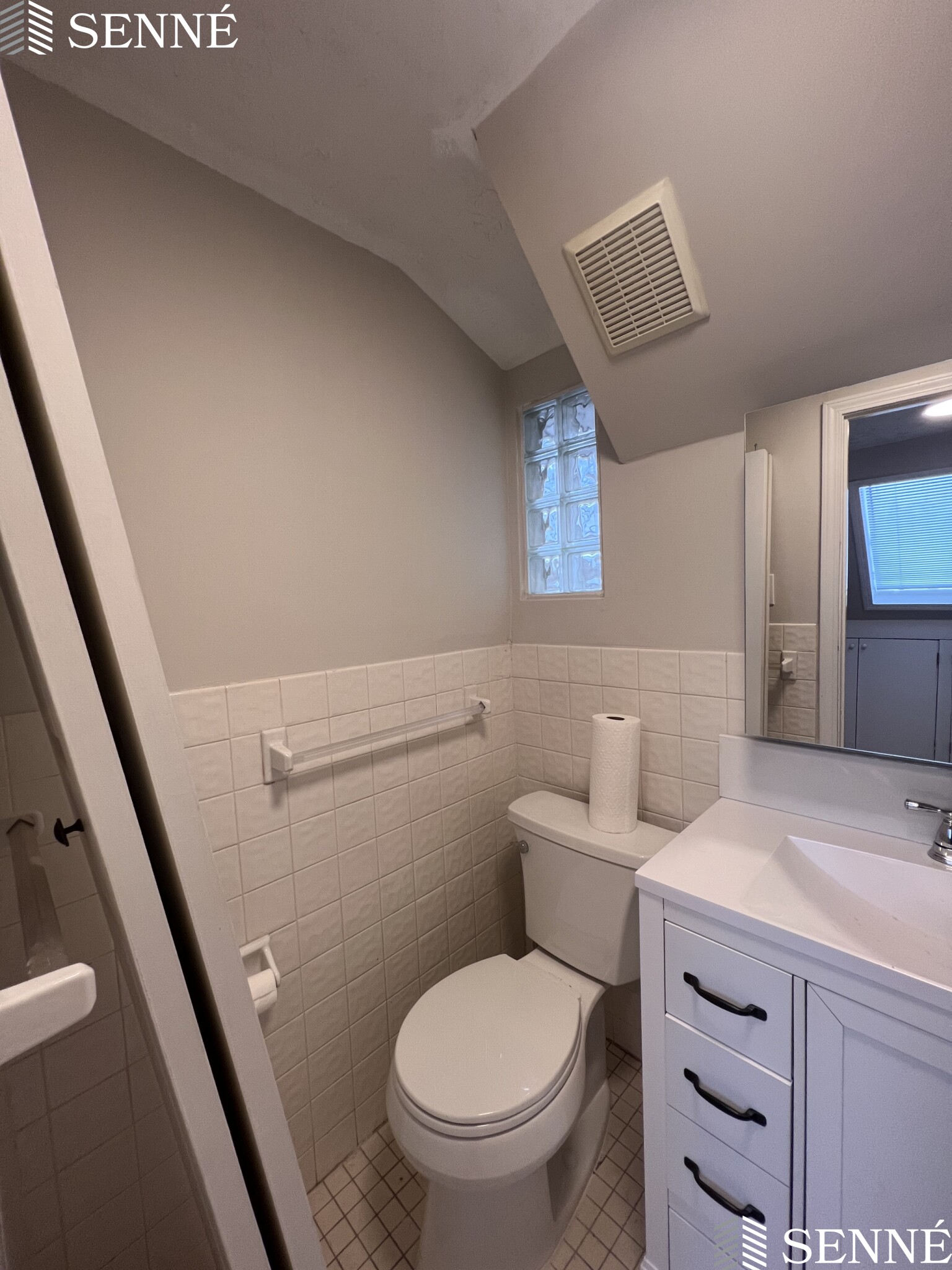2 bed, 2 bath apartment for rent at 72 College Ave Unit 4, Davis Square — photo 8 of 20