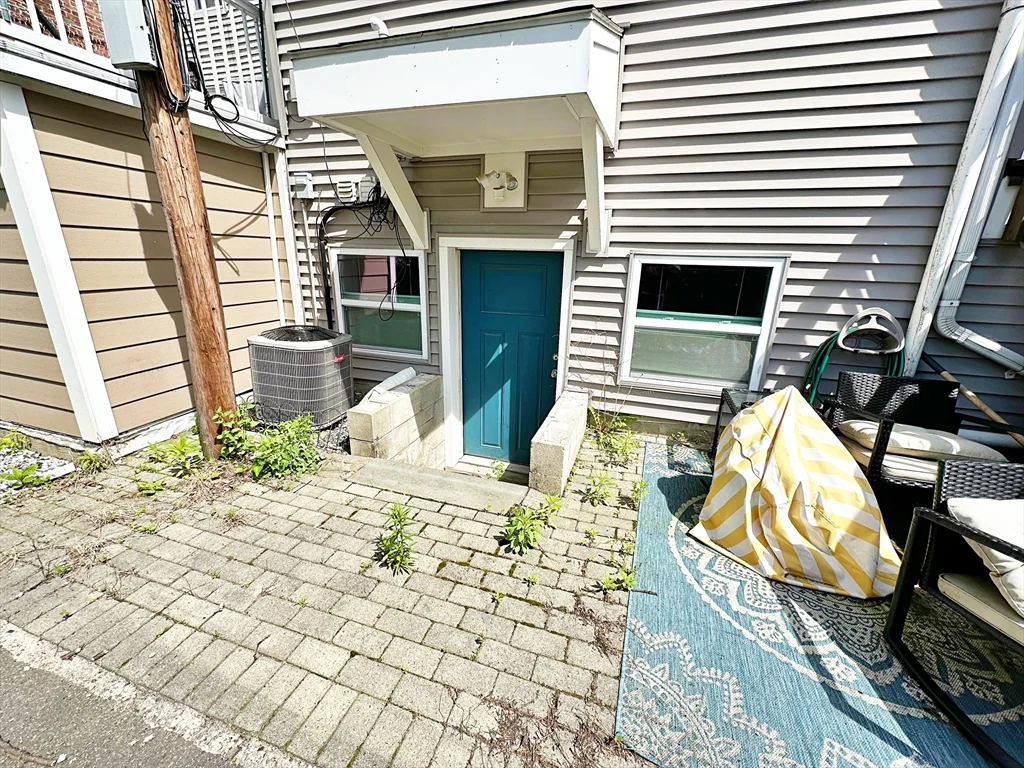 3 bed, 3 bath apartment for rent at 72 Cottage St Unit N/A, East Boston — photo 25 of 26