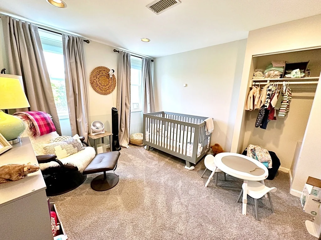 3 bed, 3 bath apartment for rent at 72 Cottage St Unit N/A, East Boston — photo 17 of 26
