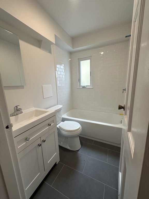 1 bed, 1 bath apartment for rent at 72 Cushing St Unit 72A, Strawberry Hill — photo 9 of 18