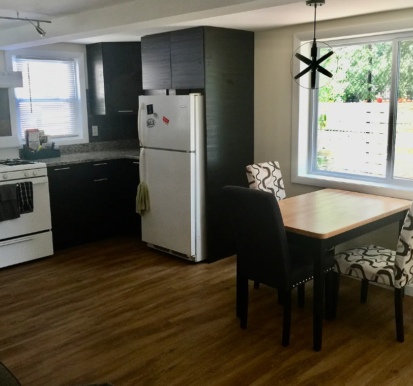 3 bed, 1.5 bath apartment for rent at 72 Dane St Unit R, Ward Two — photo 2 of 10