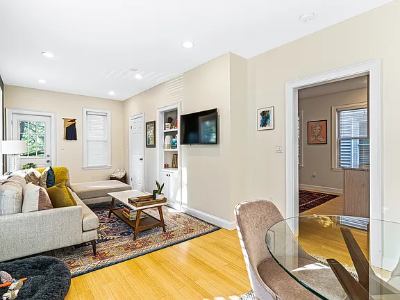 3 bed, 2 bath apartment for rent at 72 Dix St Unit 2, Dorchester — photo 3 of 25