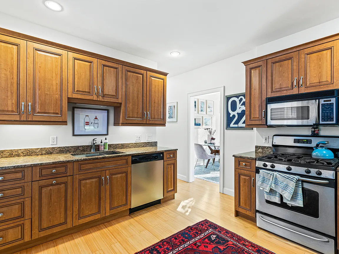 3 bed, 2 bath apartment for rent at 72 Dix St Unit 2, Dorchester — photo 7 of 25