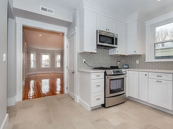 2 bed, 1 bath apartment for rent at 72 Downer Ave Unit 1, Dorchester — photo 4 of 23