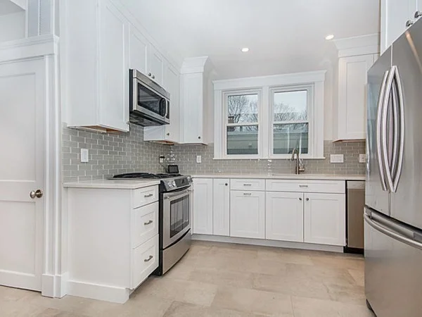 2 bed, 1 bath apartment for rent at 72 Downer Ave Unit 1, Dorchester — photo 8 of 23