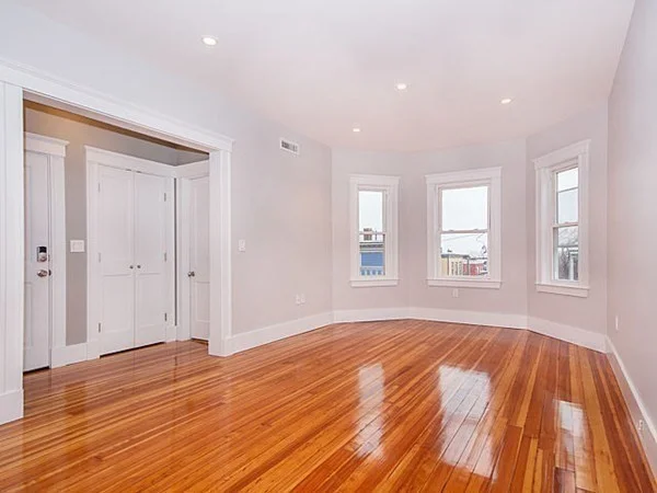 3 bed, 1 bath apartment for rent at 72 Downer Ave Unit 3, Dorchester — photo 3 of 26
