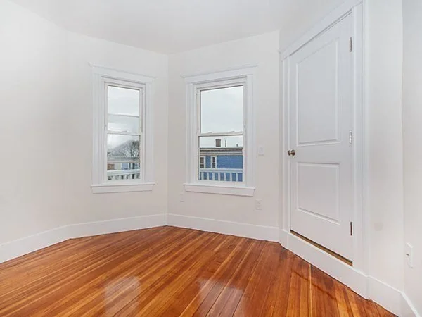 3 bed, 1 bath apartment for rent at 72 Downer Ave Unit 3, Dorchester — photo 13 of 26