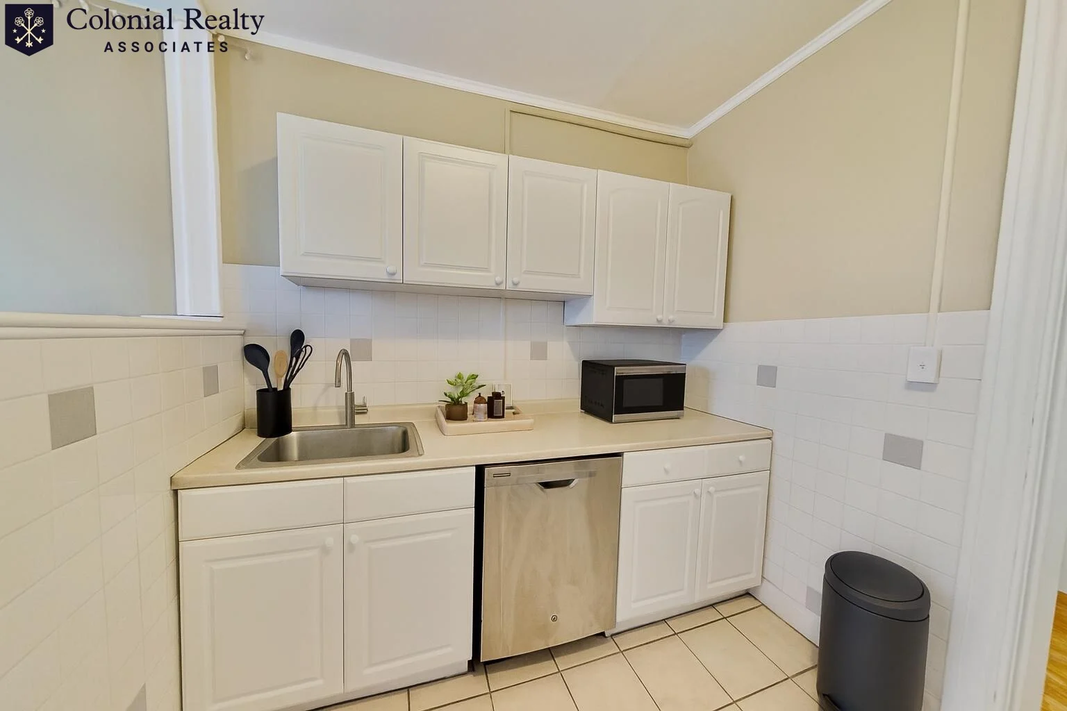 2 bed, 1 bath apartment for rent at 72 Egmont St Unit 06, North Brookline — photo 5 of 34