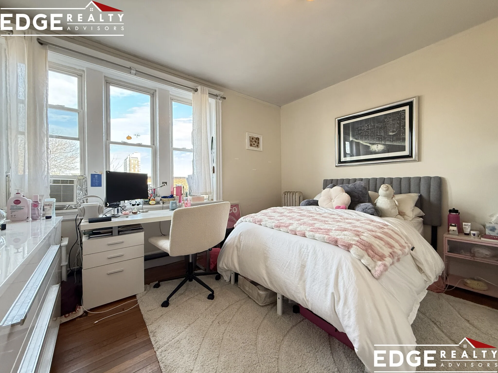 4 bed, 2 bath apartment for rent at 72 Egmont St Unit 5, North Brookline — photo 9 of 10