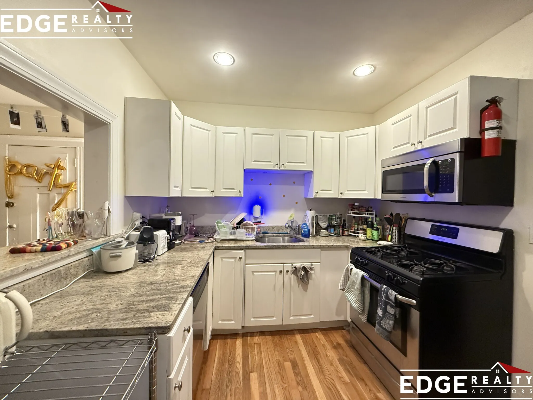 4 bed, 2 bath apartment for rent at 72 Egmont St Unit 5, North Brookline