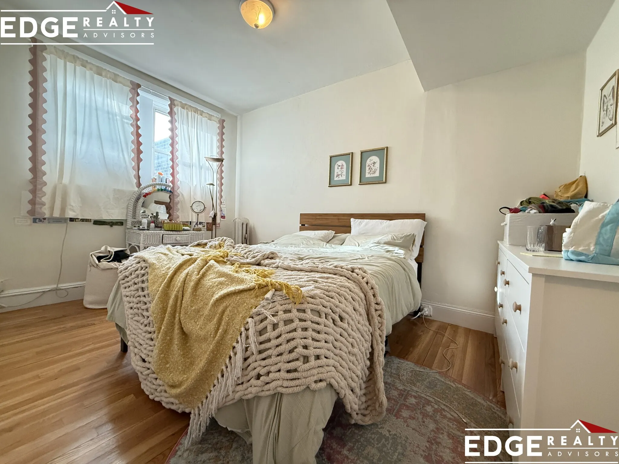 4 bed, 2 bath apartment for rent at 72 Egmont St Unit 5, North Brookline — photo 6 of 10