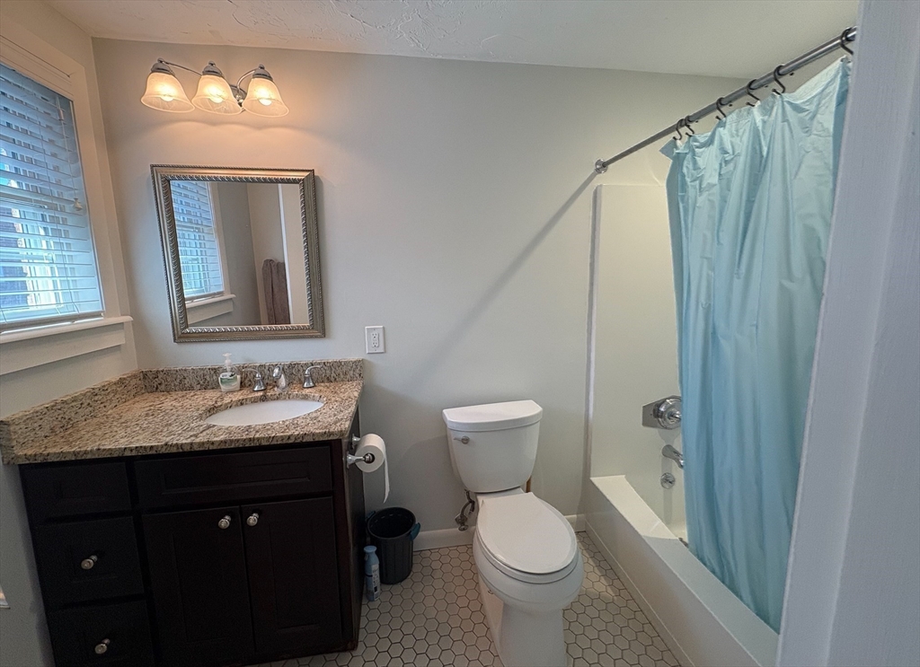 2 bed, 2 bath apartment for rent at 72 Ethyl Way Unit 72, Stoughton — photo 15 of 21