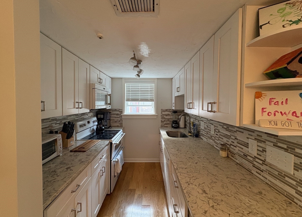 2 bed, 2 bath apartment for rent at 72 Ethyl Way Unit 72, Stoughton — photo 7 of 21