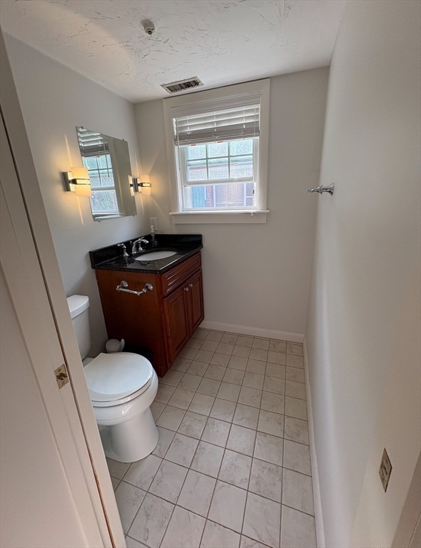2 bed, 2 bath apartment for rent at 72 Ethyl Way Unit 72, Stoughton — photo 9 of 21