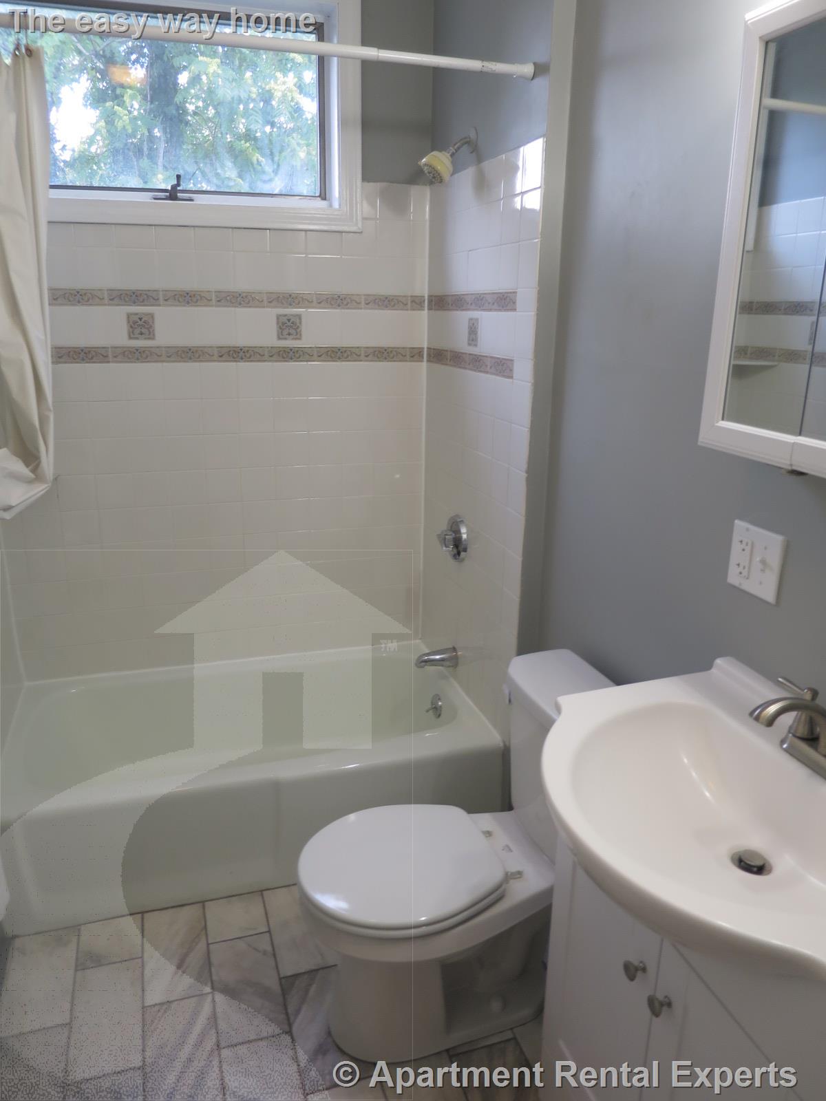 2 bed, 1 bath apartment for rent at 72 Eustis St Unit 1, Porter Square — photo 6 of 10