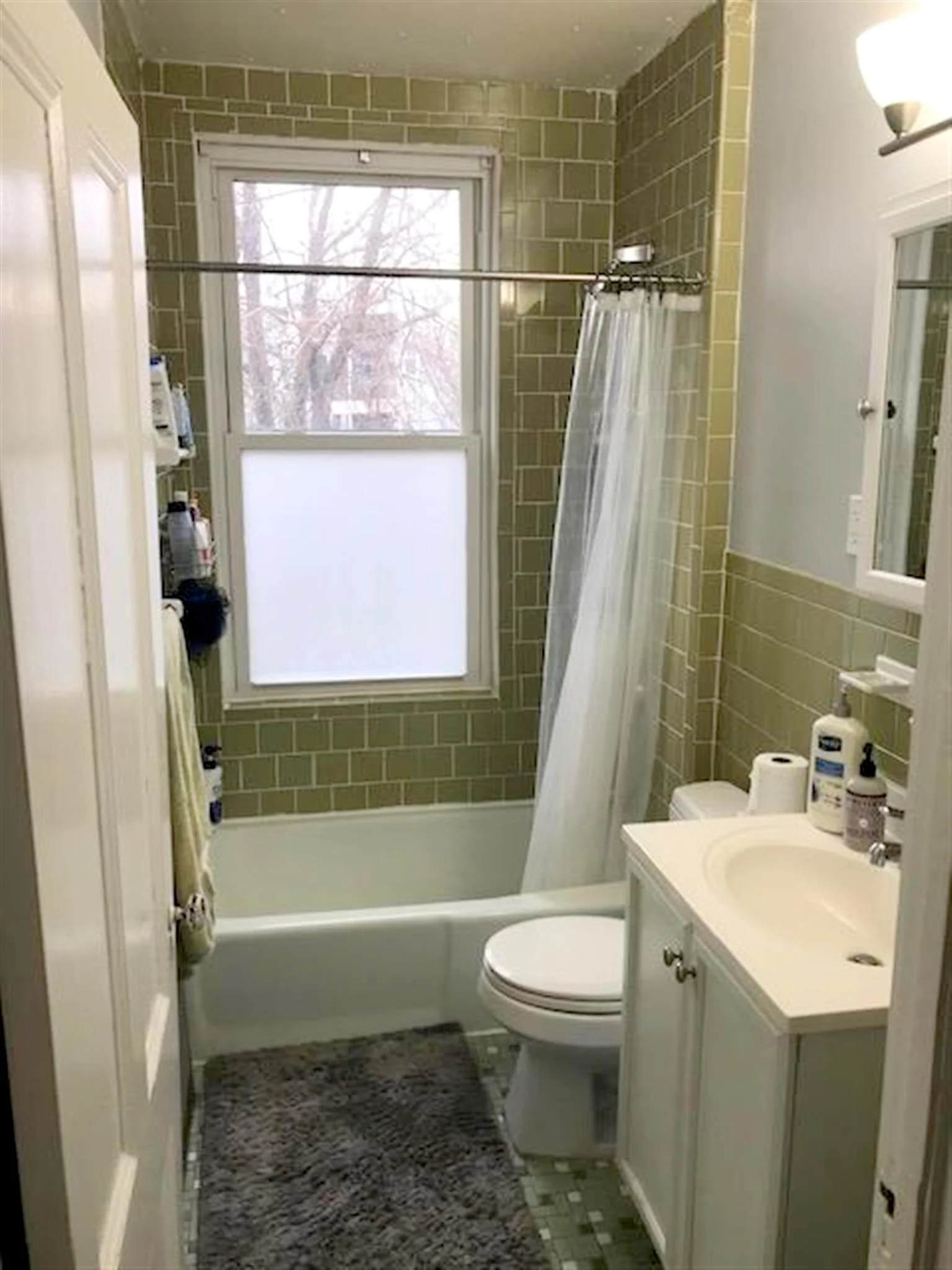 2.5 bed, 1 bath apartment for rent at 72 Eustis St Unit 2, Baldwin — photo 15 of 15
