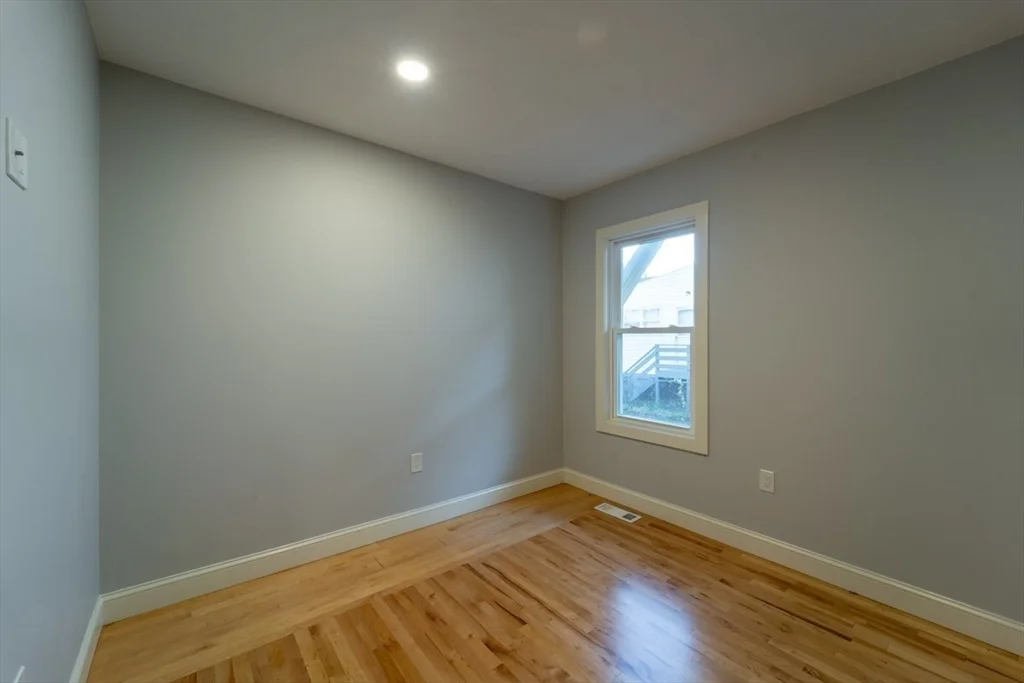 3 bed, 1 bath apartment for rent at 72 Florence St Unit 1, Worcester — photo 22 of 22