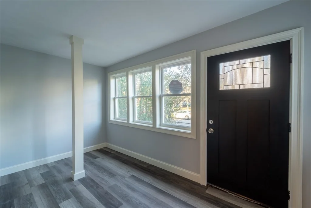 3 bed, 1 bath apartment for rent at 72 Florence St Unit 1, Worcester — photo 7 of 22