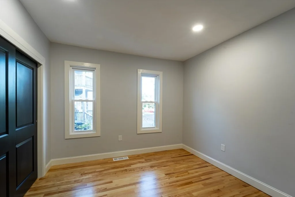 3 bed, 1 bath apartment for rent at 72 Florence St Unit 1, Worcester — photo 20 of 22