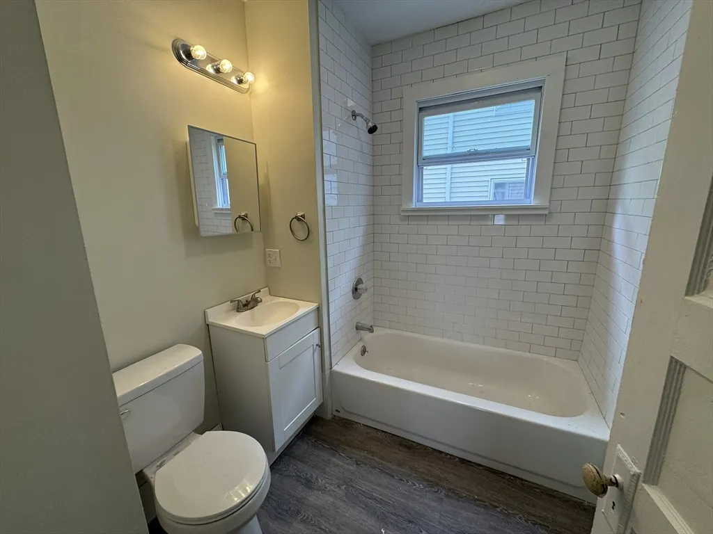 2 bed, 1 bath apartment for rent at 72 Forest Unit 2, Attleboro — photo 9 of 10