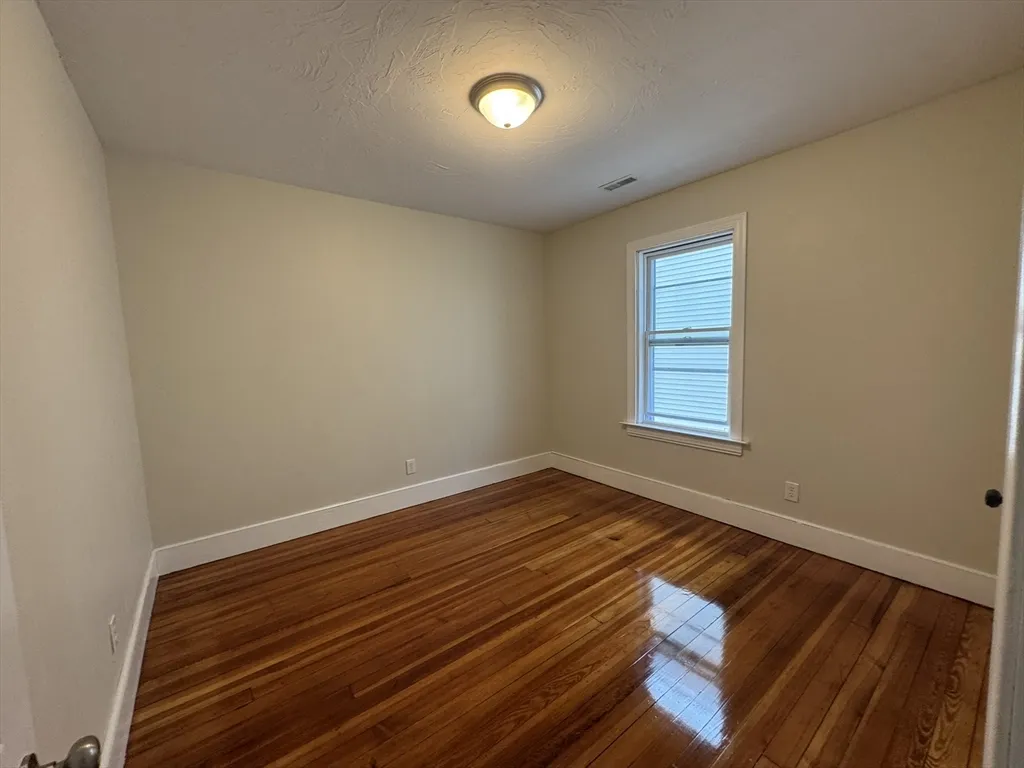 2 bed, 1 bath apartment for rent at 72 Forest Unit 2, Attleboro — photo 7 of 10