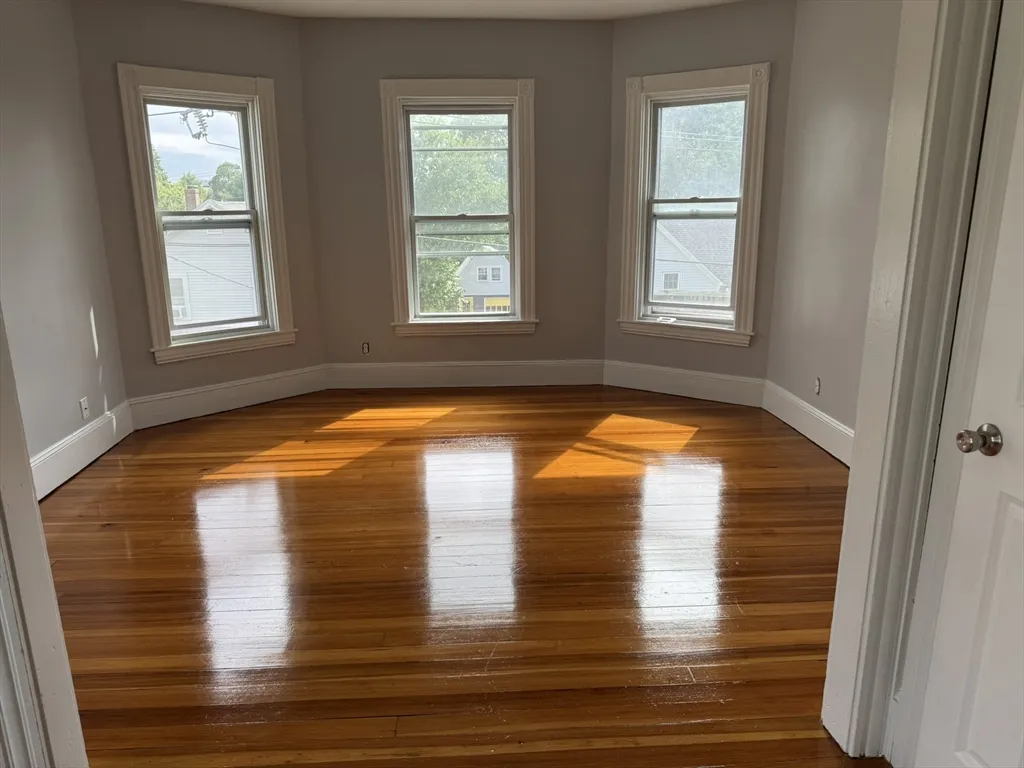 2 bed, 1 bath apartment for rent at 72 Forest Unit 2, Attleboro — photo 3 of 10