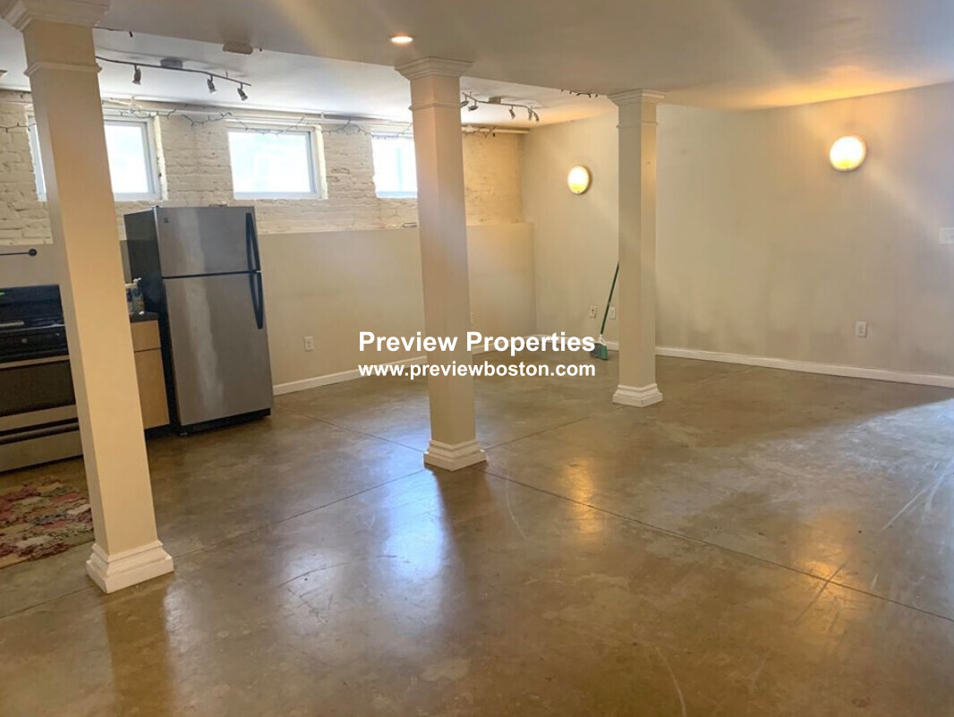 2 bed, 2 bath apartment for rent at 72 Frankfort St Unit BP, East Boston — photo 3 of 4