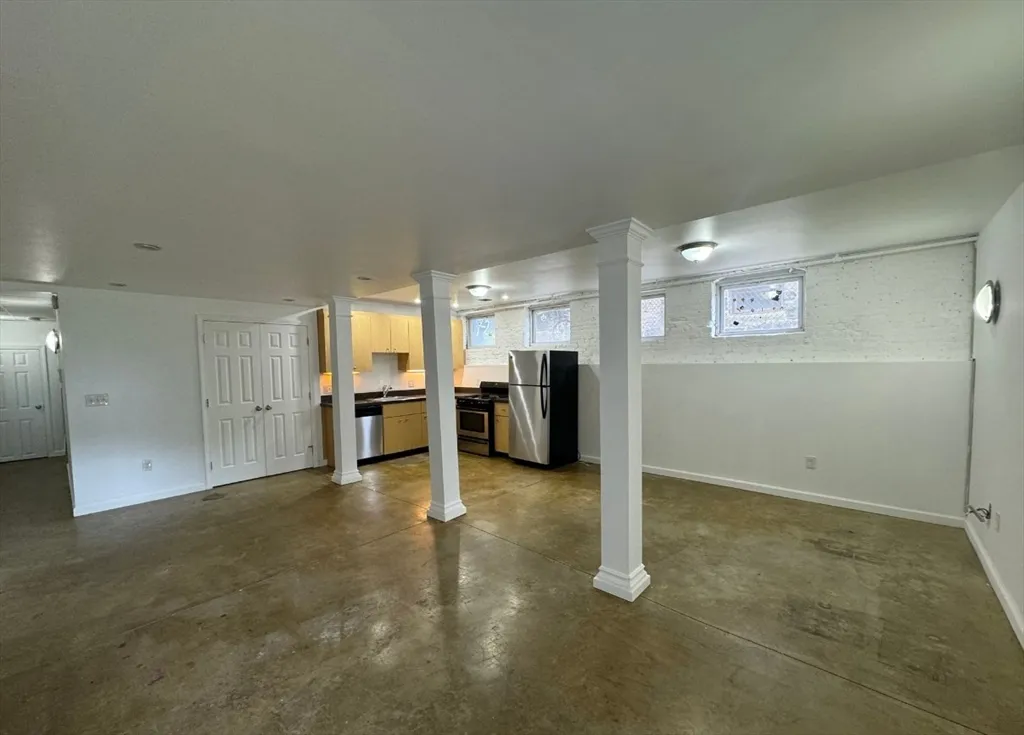 2 bed, 2 bath apartment for rent at 72 Frankfort St Unit C, East Boston — photo 3 of 12