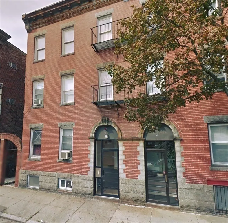 2 bed, 2 bath apartment for rent at 72 Frankfort St Unit C, East Boston — photo 12 of 12
