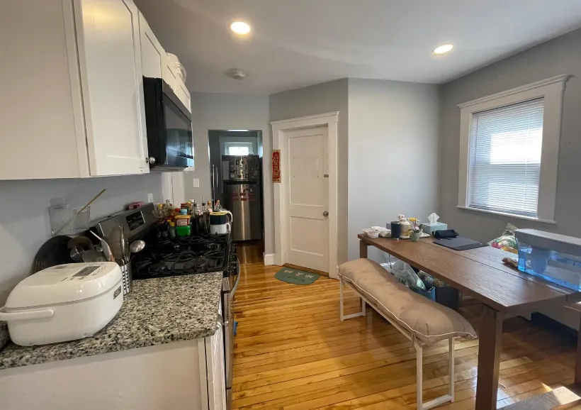 2 bed, 1 bath apartment for rent at 72 Frederick Ave Unit ., South Medford — photo 3 of 7
