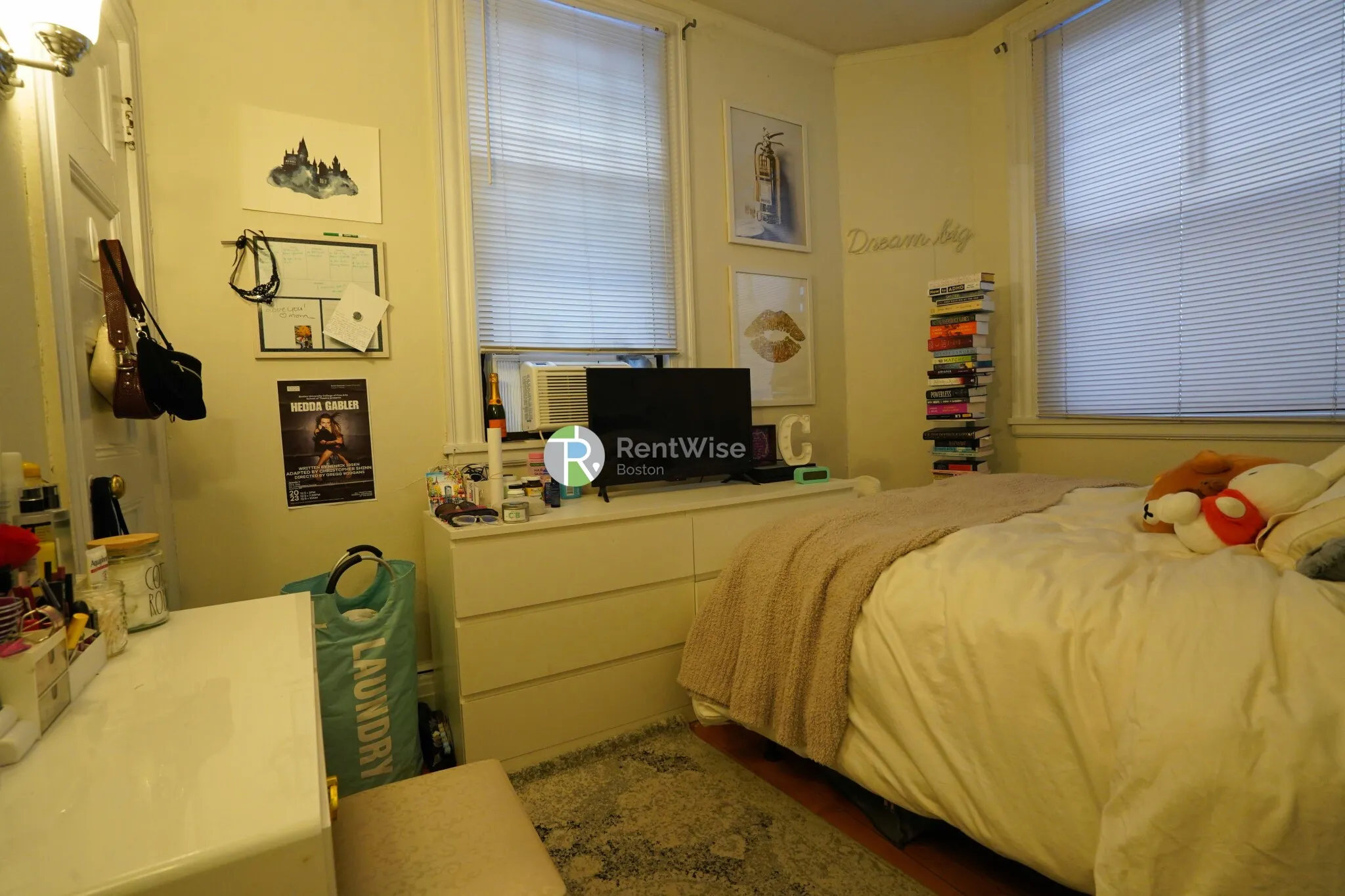 3 bed, 1 bath apartment for rent at 72 Gardner St Unit B2, Allston — photo 12 of 20