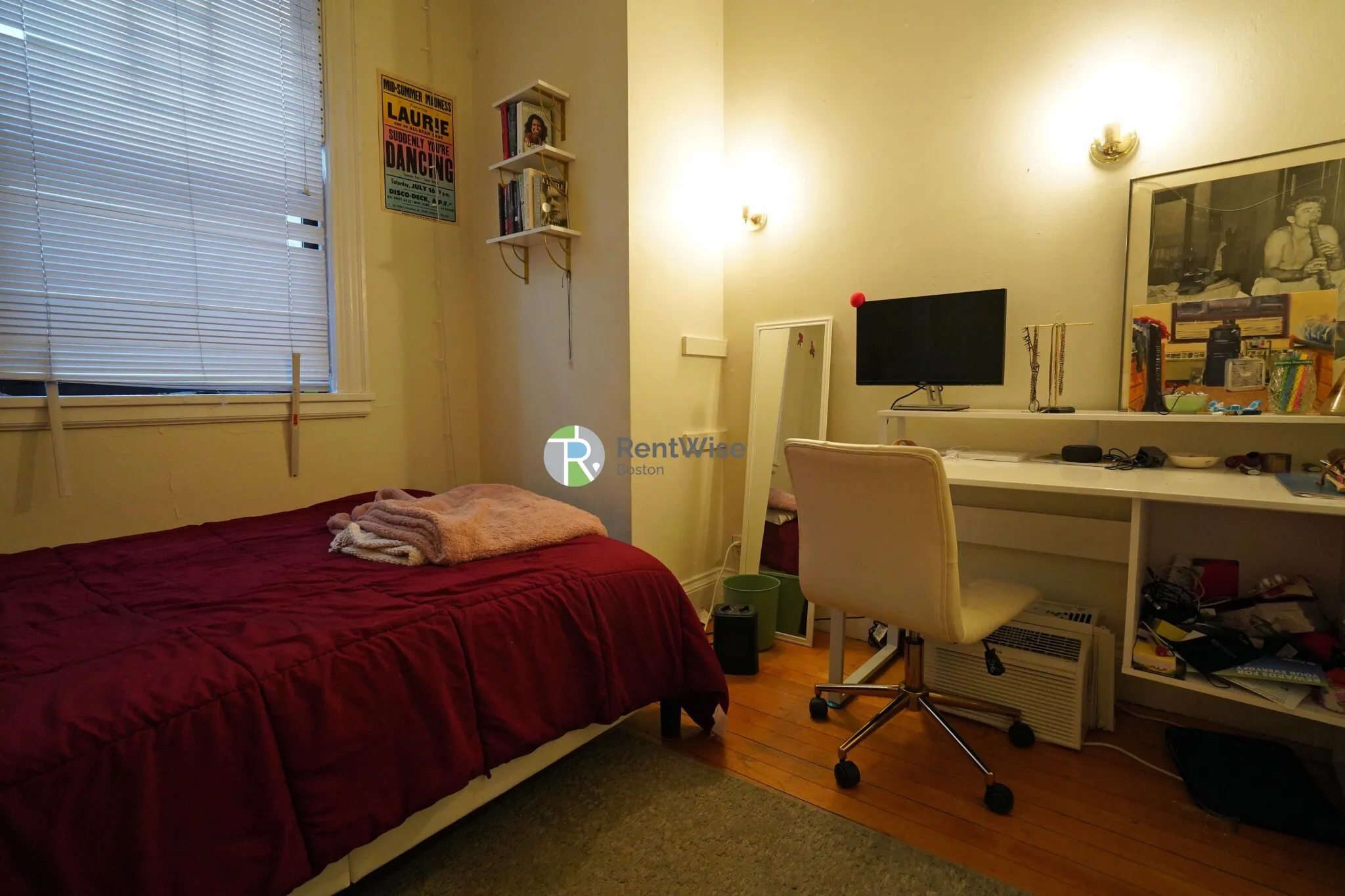 3 bed, 1 bath apartment for rent at 72 Gardner St Unit B2, Allston — photo 8 of 20