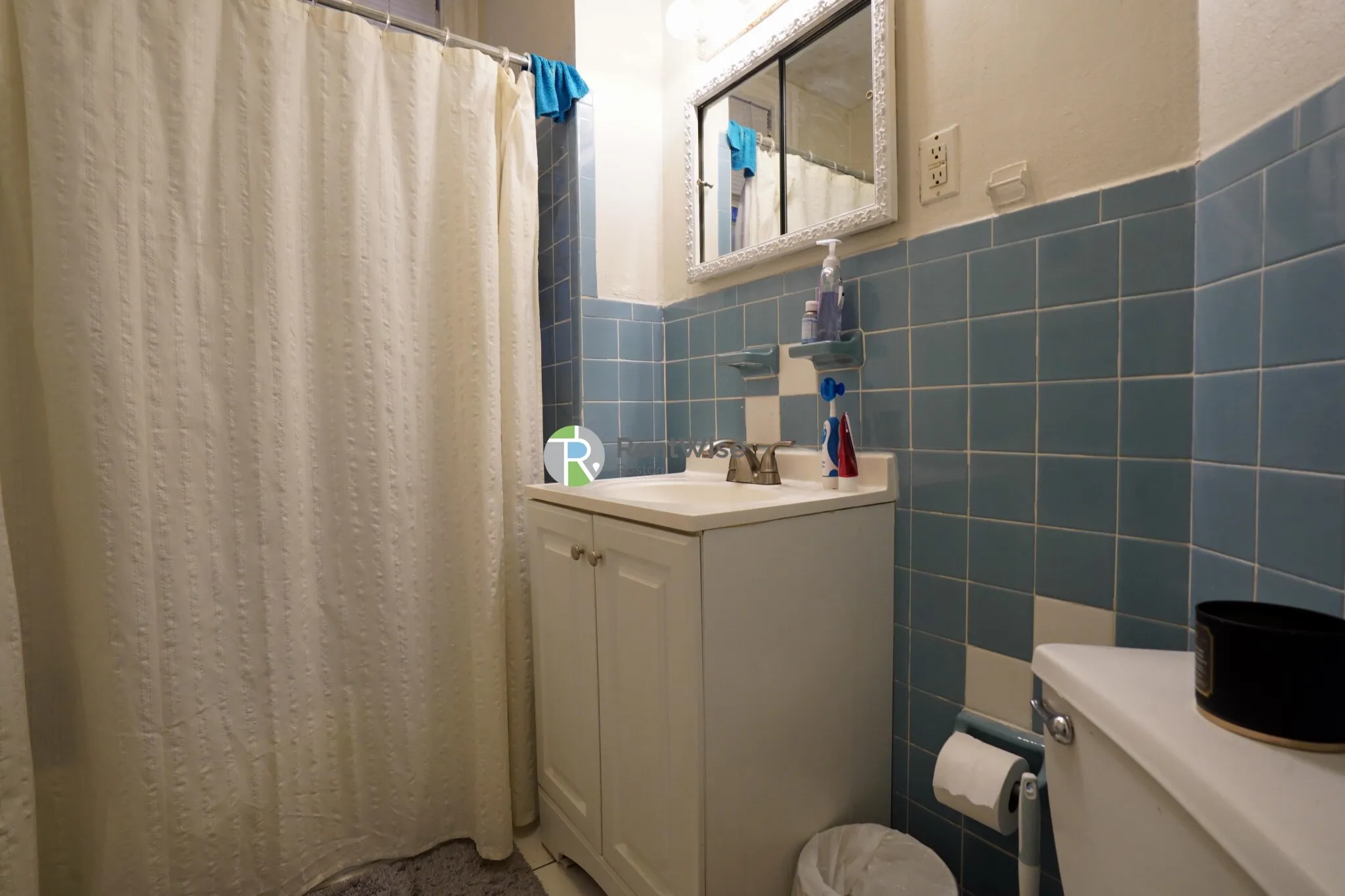 3 bed, 1 bath apartment for rent at 72 Gardner St Unit B2, Allston — photo 11 of 20