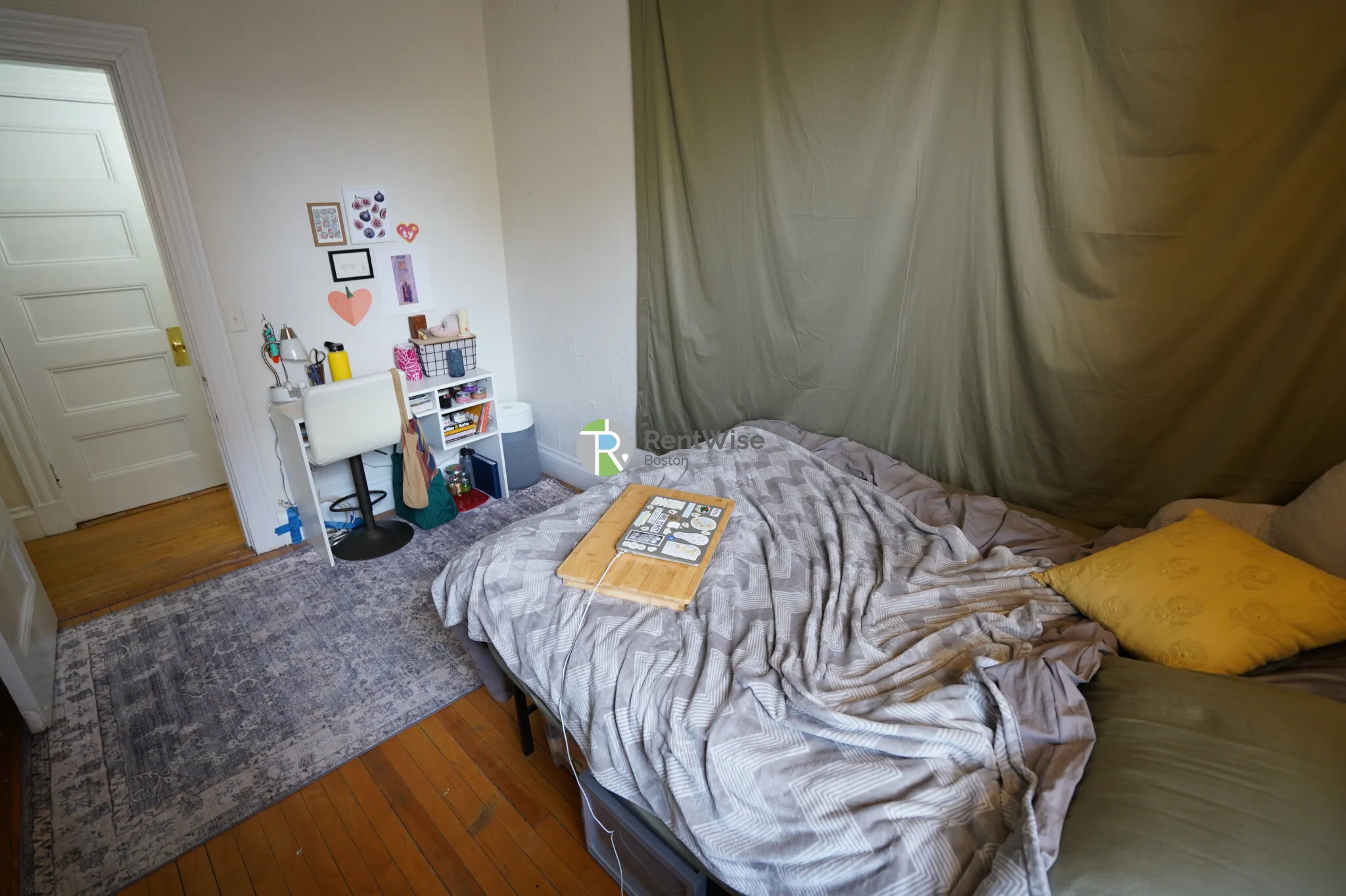 4 bed, 1.5 bath apartment for rent at 72 Gardner St Unit C2, Allston — photo 11 of 20