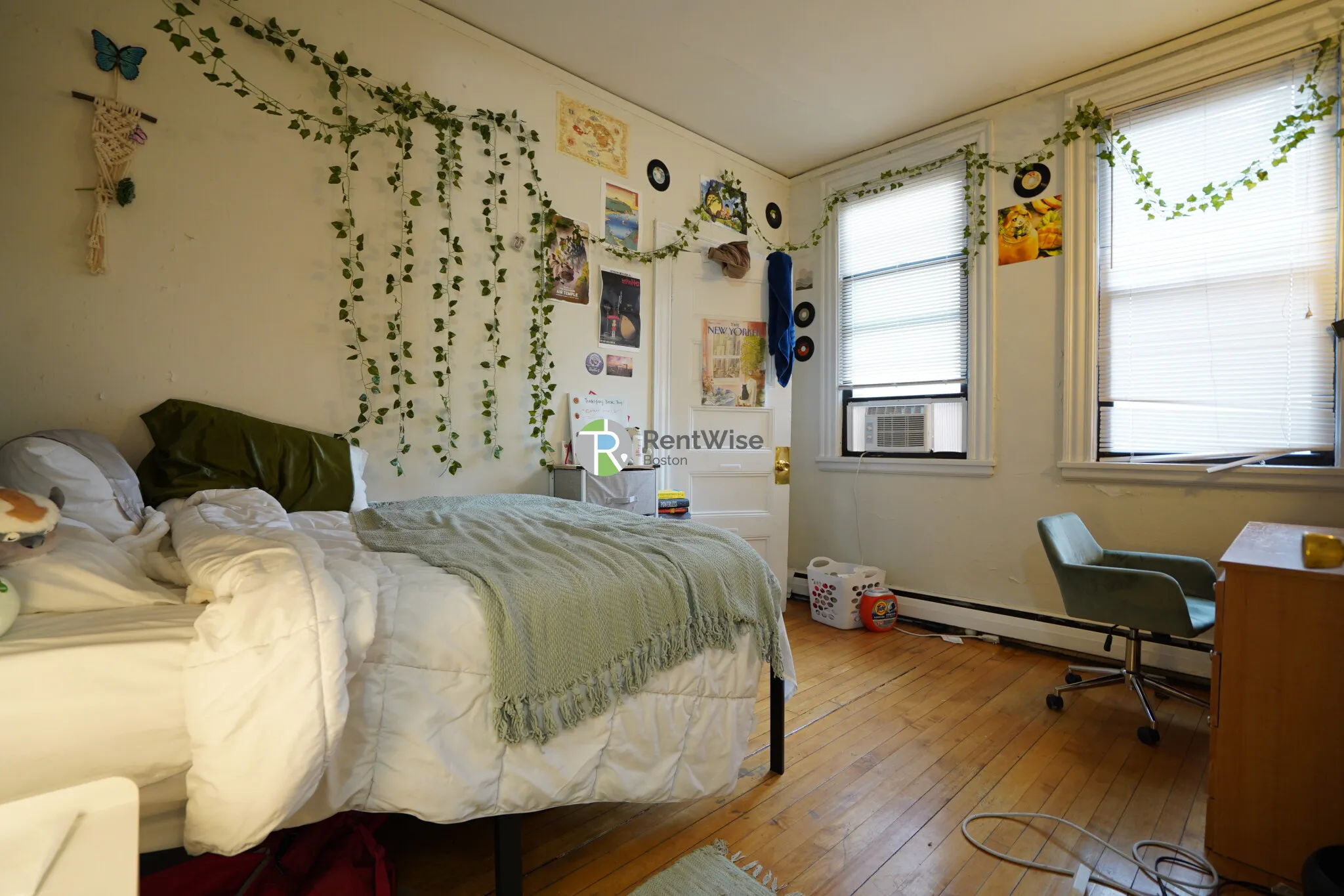 4 bed, 1.5 bath apartment for rent at 72 Gardner St Unit C2, Allston — photo 13 of 20