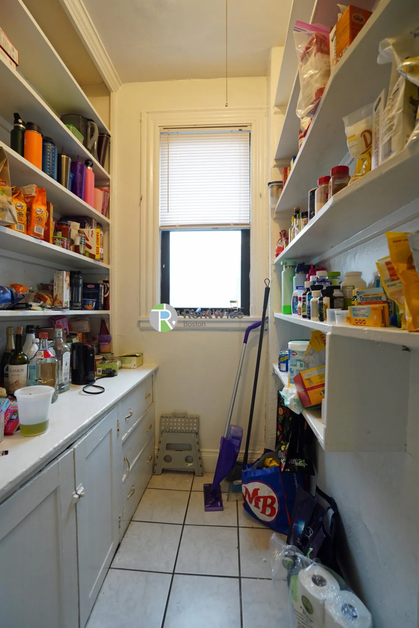 4 bed, 1.5 bath apartment for rent at 72 Gardner St Unit D1, Allston — photo 11 of 29