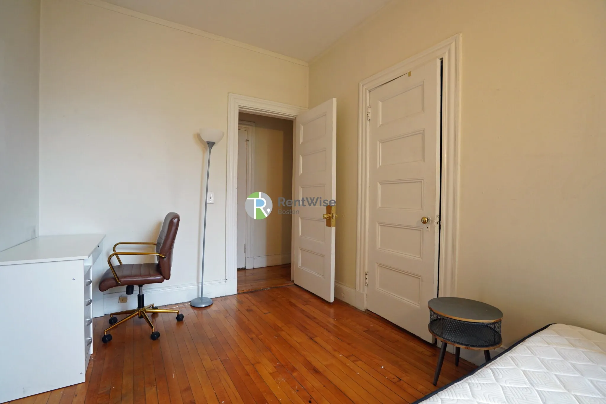 4 bed, 1.5 bath apartment for rent at 72 Gardner St Unit D1, Allston — photo 25 of 29