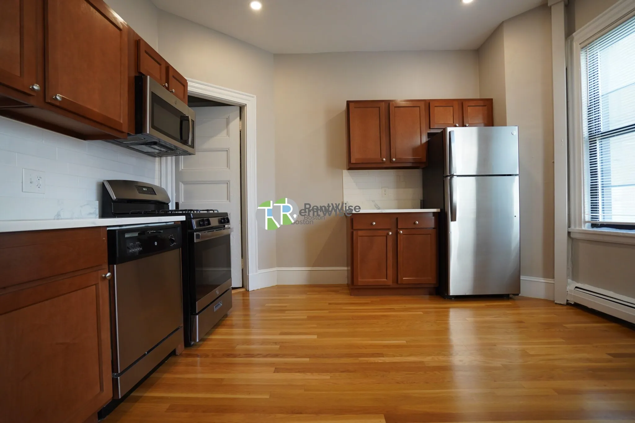 2 bed, 1 bath apartment for rent at 72 Gardner St Unit E-4, Allston — photo 3 of 15