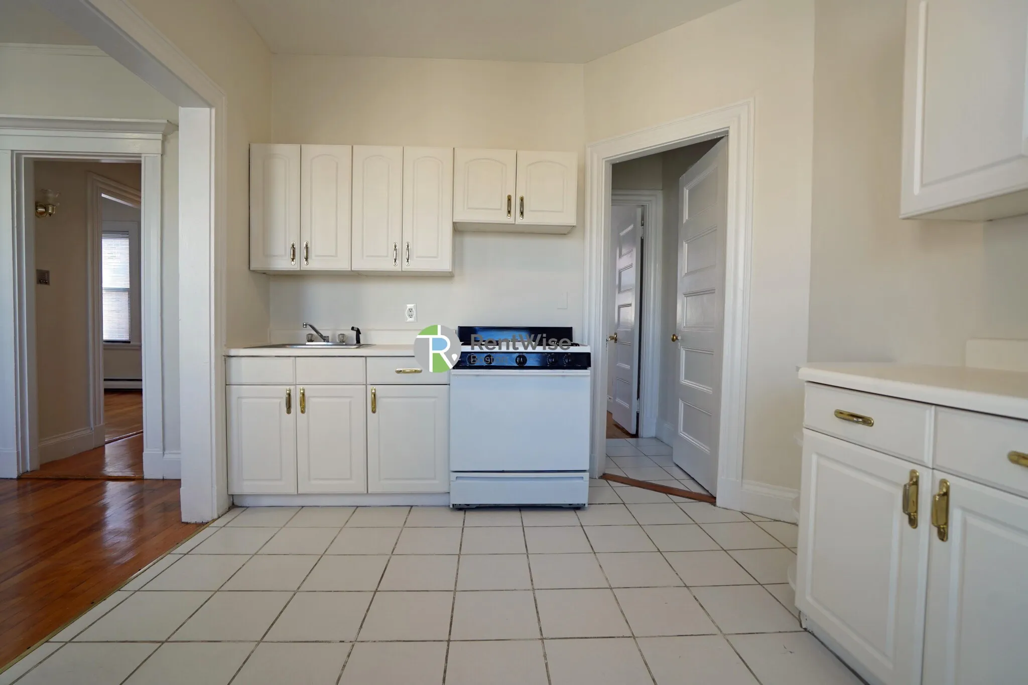 2 bed, 1 bath apartment for rent at 72 Gardner St Unit E6, Allston — photo 5 of 16