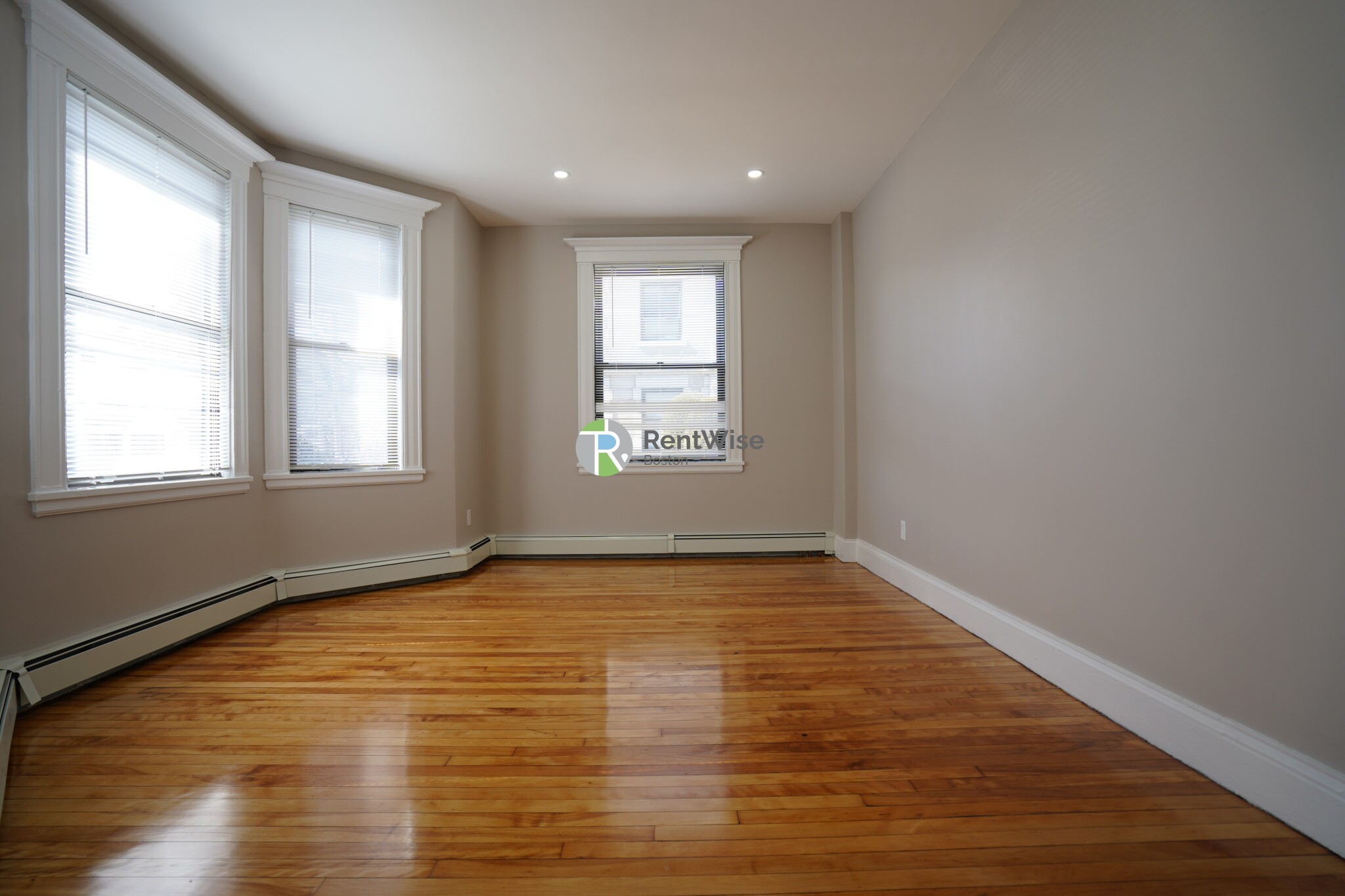4 bed, 2 bath apartment for rent at 72 Gardner St Unit F1, Allston — photo 2 of 30