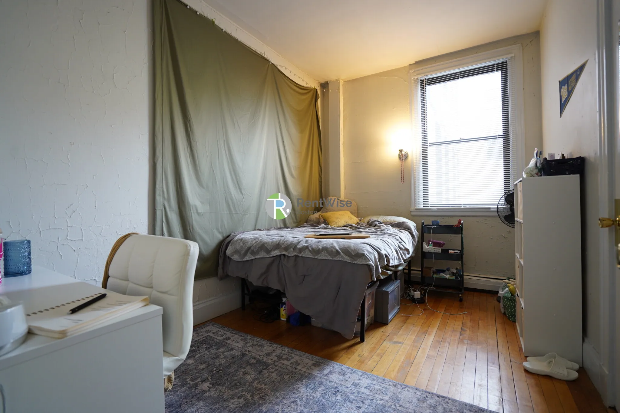 4 bed, 1.5 bath apartment for rent at 72 Gardner Ter Unit C2, Allston — photo 10 of 20