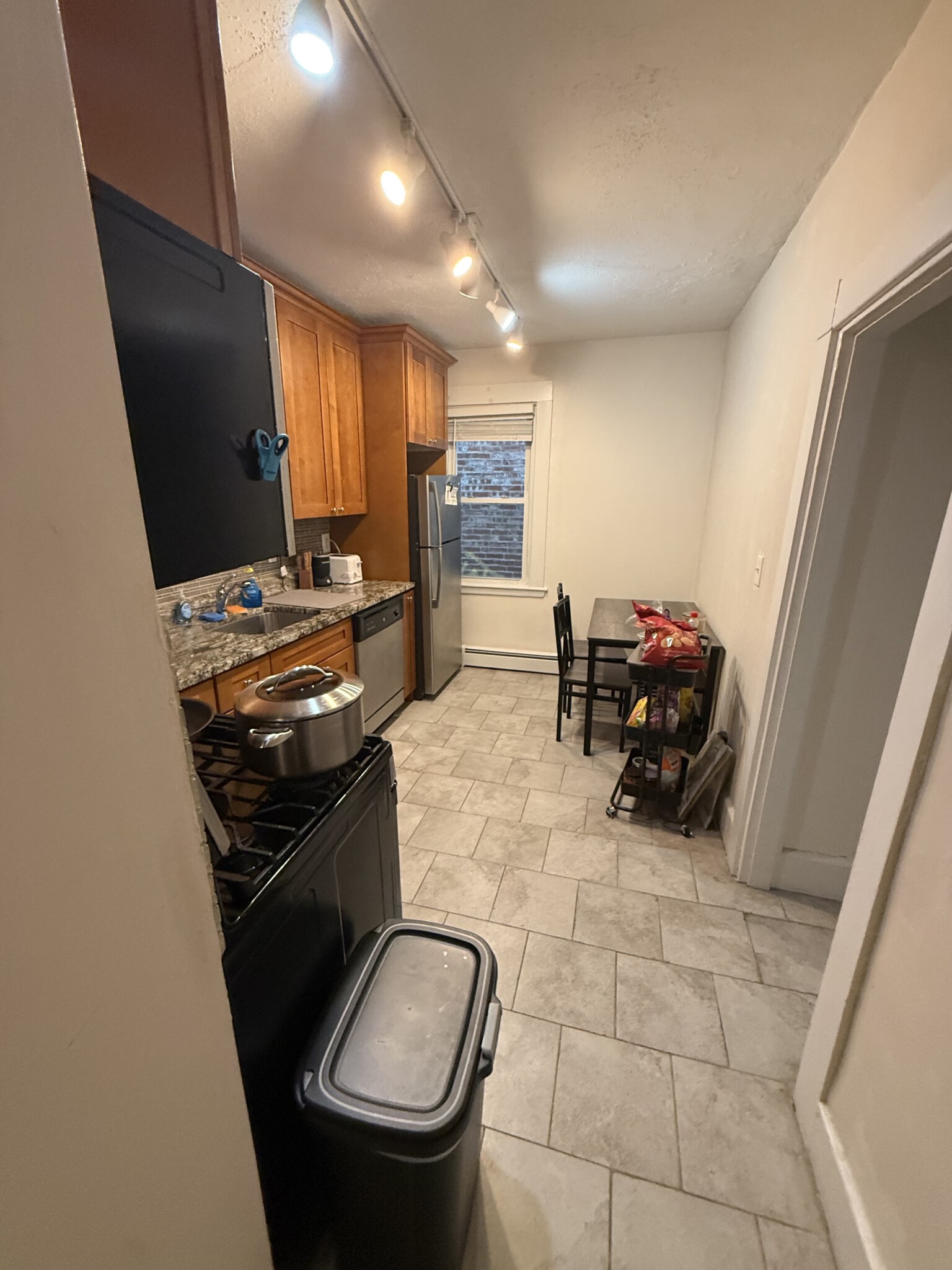2 bed, 1 bath apartment for rent at 72 Gore St Unit 1, East Cambridge — photo 3 of 20