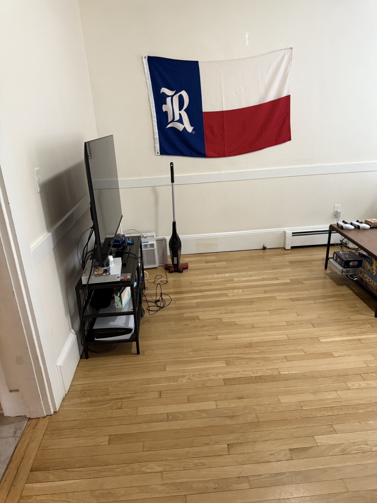 2 bed, 1 bath apartment for rent at 72 Gore St Unit 1, East Cambridge — photo 7 of 20