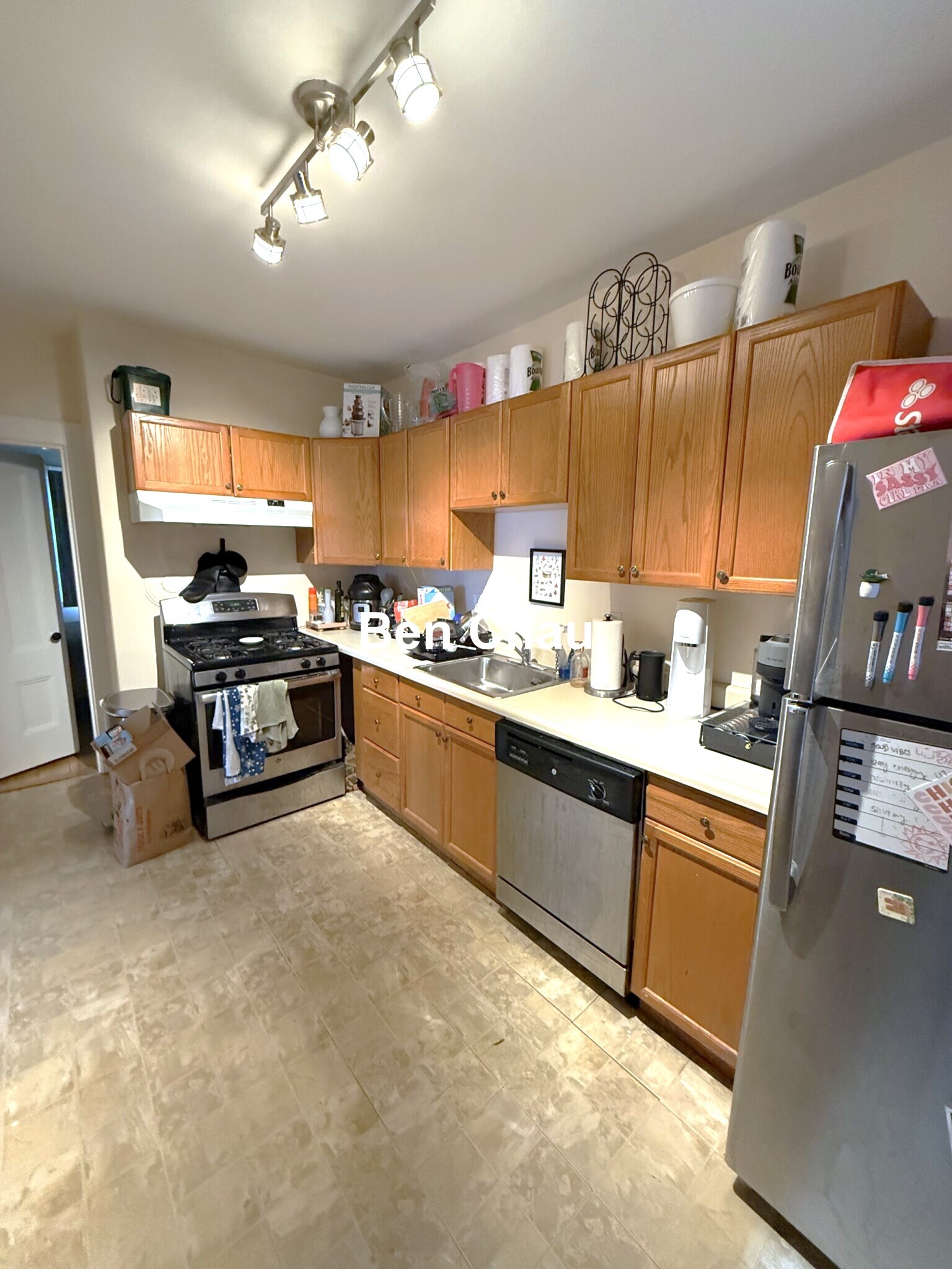 2 bed, 1 bath apartment for rent at 72 Gore St Unit 2B, East Cambridge — photo 4 of 9