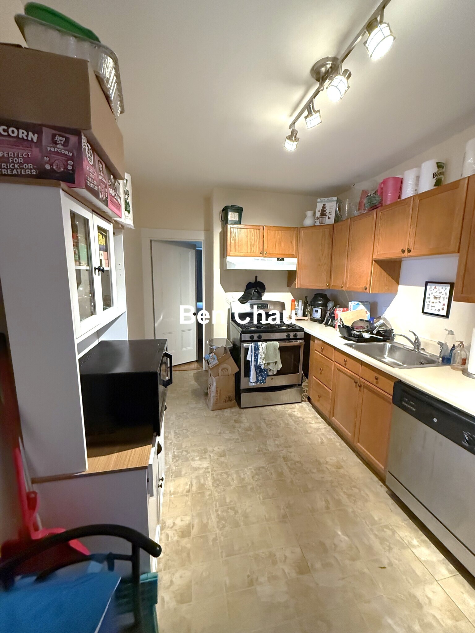 2 bed, 1 bath apartment for rent at 72 Gore St Unit 2B, East Cambridge — photo 3 of 9