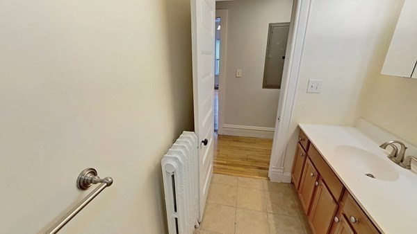 3 bed, 1 bath apartment for rent at 72 Grampian Way Unit 2, Dorchester — photo 22 of 27