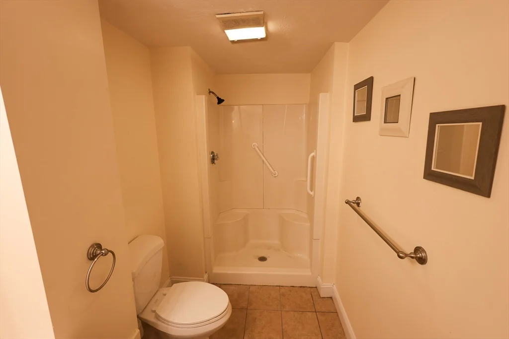 2 bed, 1 bath apartment for rent at 72 Grampian Way Unit 2B, Dorchester — photo 16 of 22