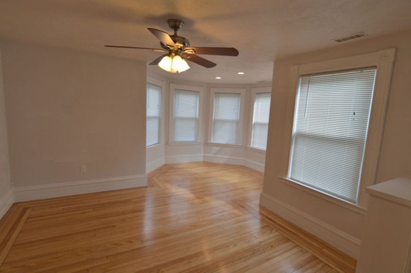 2 bed, 1 bath apartment for rent at 72 Grampian Way Unit 3, Dorchester — photo 9 of 10