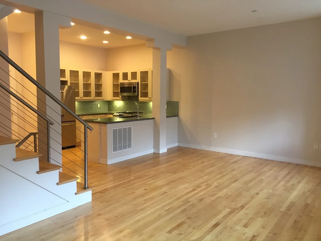 2 bed, 2 bath apartment for rent at 72 Hamilton St Unit 4, Cambridgeport — photo 2 of 9